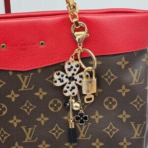 Authentic Louis Vuitton Gold Padlock 🔒 Key Set w/ Unbranded Flower Bag Charm